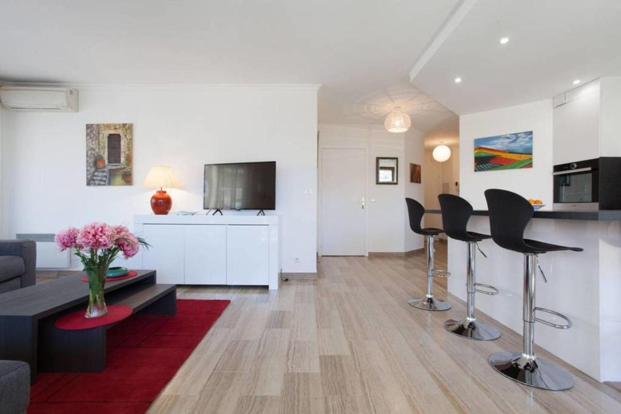 3-room With Terrace In Palm Apartment *